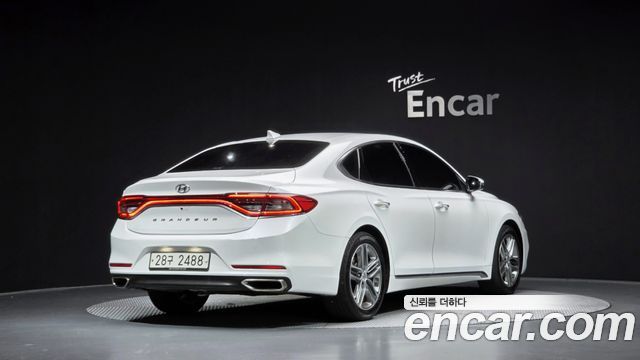 Hyundai Grandeur 2.4 Exclusive Special — пробег 179 376 км — фото 2 из 5
