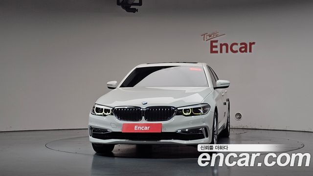 BMW 5-Series 520i Luxury — пробег 85 000 км — фото 3 из 5