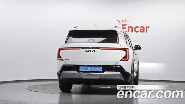 Kia EV5 из Кореи Encar