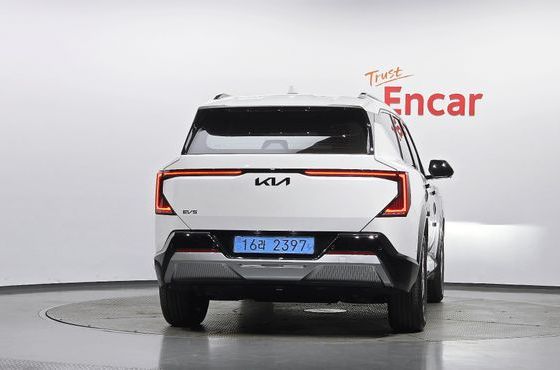 Kia EV5 Long Range 2WD Earth — пробег 8 061 км — фото 4 из 5