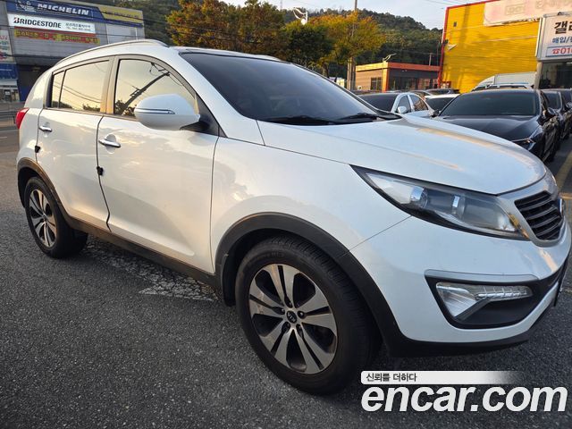 Kia Sportage Diesel 2WD TLX High-Deluxe — пробег 182 236 км — фото 2 из 5