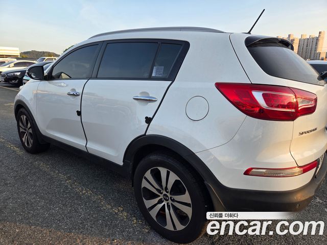 Kia Sportage Diesel 2WD TLX High-Deluxe — пробег 182 236 км — фото 5 из 5