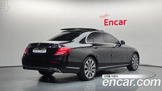 Mercedes-Benz E-Class из Кореи Encar