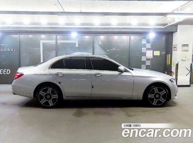 Mercedes-Benz E-Class E300 4MATIC Exclusive — пробег 167 803 км — фото 3 из 5