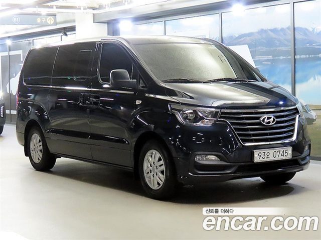 Hyundai Starex Van 5-Seater Modern — пробег 204 180 км — фото 1 из 5