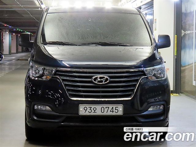 Hyundai Starex Van 5-Seater Modern — пробег 204 180 км — фото 2 из 5