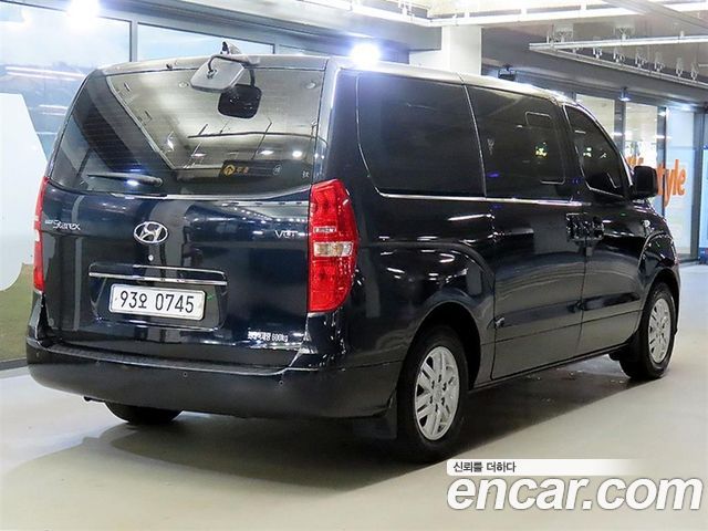 Hyundai Starex Van 5-Seater Modern — пробег 204 180 км — фото 4 из 5