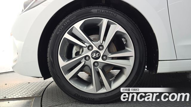 Hyundai AVANTE из Кореи Encar