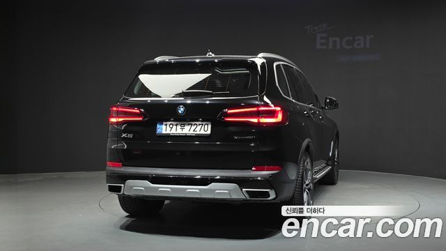 BMW X5 xDrive 40i xLine — пробег 77 670 км — фото 4 из 5
