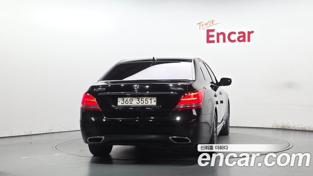 Hyundai Equus из Кореи Encar