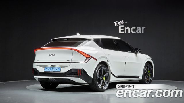 Kia EV6 GT 4WD — пробег 26 189 км — фото 2 из 5