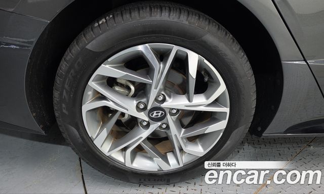 Hyundai Sonata 2.0 Premium Family — пробег 33 070 км — фото 5 из 5