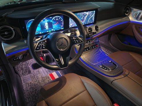 Mercedes-Benz E-Class E350 4MATIC Avantgarde — пробег 73 500 км — фото 3 из 5