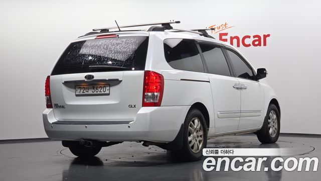 Kia Carnival из Кореи Encar