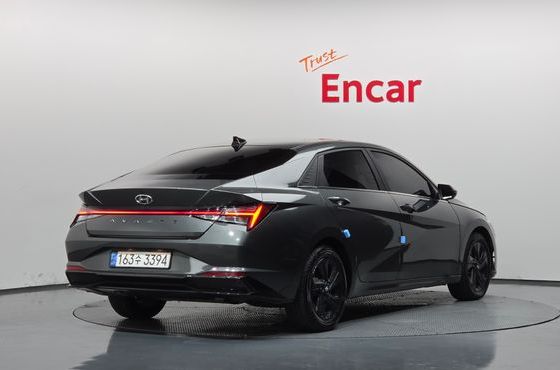 Hyundai AVANTE Inspiration — пробег 72 798 км — фото 2 из 5
