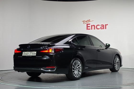 Lexus ES Executive — пробег 72 242 км — фото 2 из 5