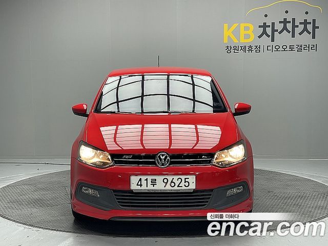 Volkswagen Polo из Кореи Encar