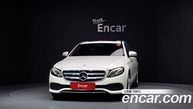 Mercedes-Benz E-Class из Кореи Encar