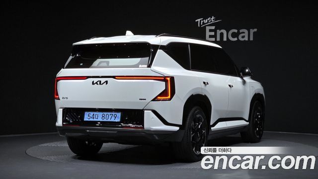 Kia EV5 Long Range 2WD GT Line — пробег 18 330 км — фото 2 из 5