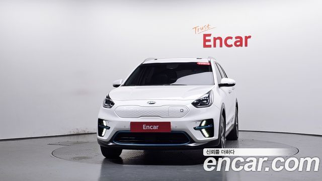 Kia Niro Noblesse — пробег 178 257 км — фото 3 из 5