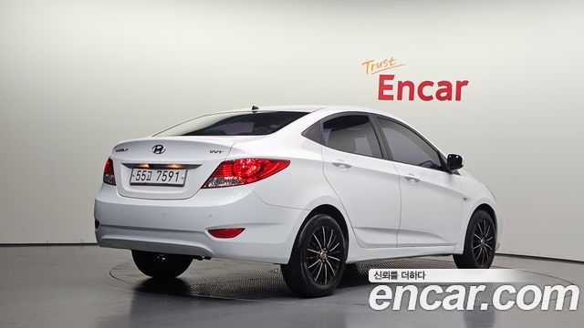 Hyundai Accent 1.4 VVT Smart — пробег 72 939 км — фото 2 из 5