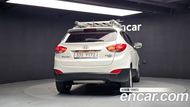 Hyundai Tucson Diesel 2WD LX20 Smart-Pack — пробег 183 988 км — фото 4 из 5