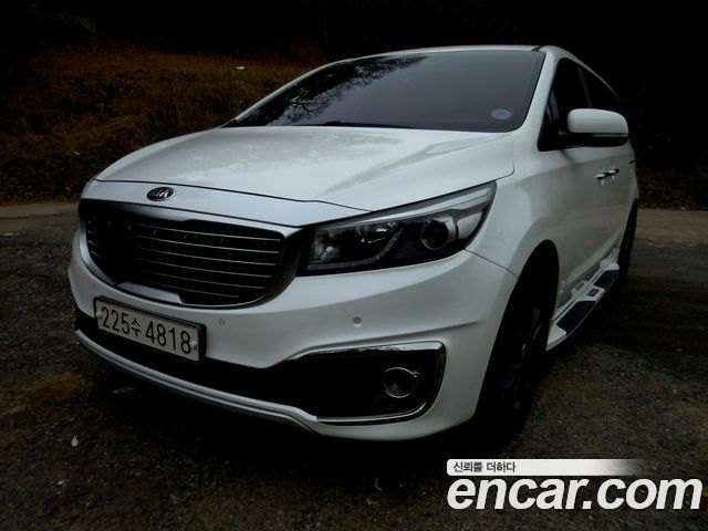 Kia Carnival 9-seater Prestige — пробег 180 952 км — фото 2 из 5