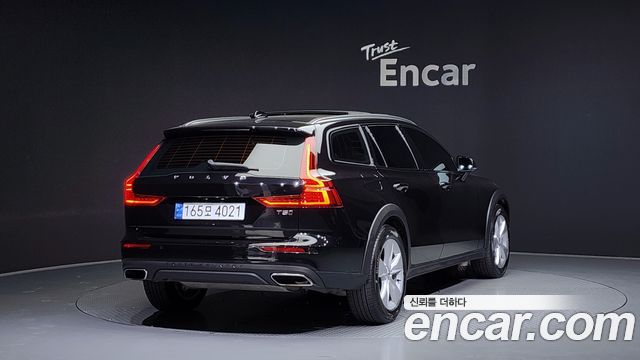 Volvo V60 из Кореи Encar