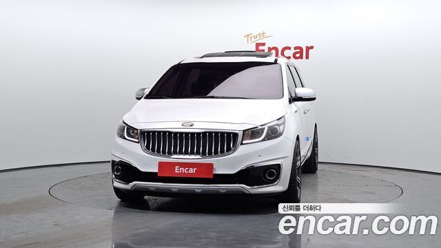 Kia Carnival 7-seater Limousine VIP — пробег 149 772 км — фото 3 из 5