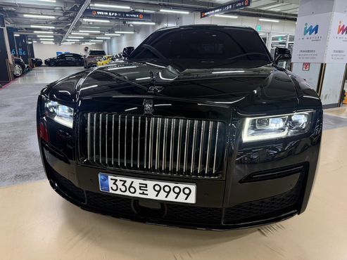 Rolls-Royce Ghost 6.7 V12 Black Badge — пробег 28 000 км — фото 3 из 5