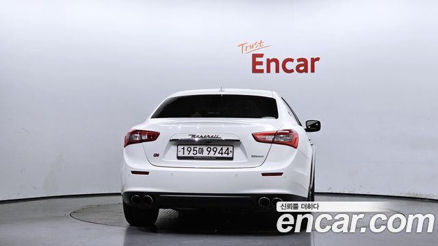 Maserati Ghibli из Кореи Encar