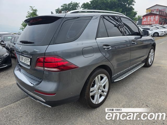 Mercedes-Benz GLE-Class GLE350 d 4MATIC — пробег 98 556 км — фото 4 из 5