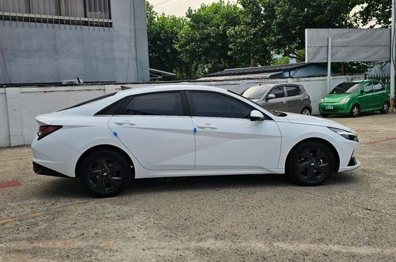 Hyundai AVANTE 1.6 Inspiration — пробег 28 931 км — фото 4 из 5
