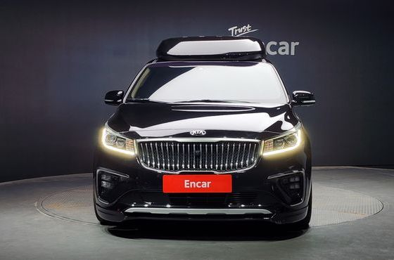 Kia Carnival Gasoline 7-Seater Hi-Limousine President — пробег 60 913 км — фото 3 из 5
