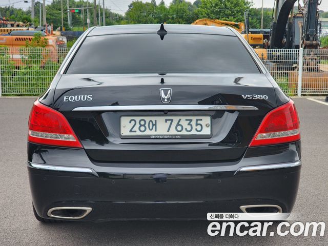 Hyundai Equus из Кореи Encar