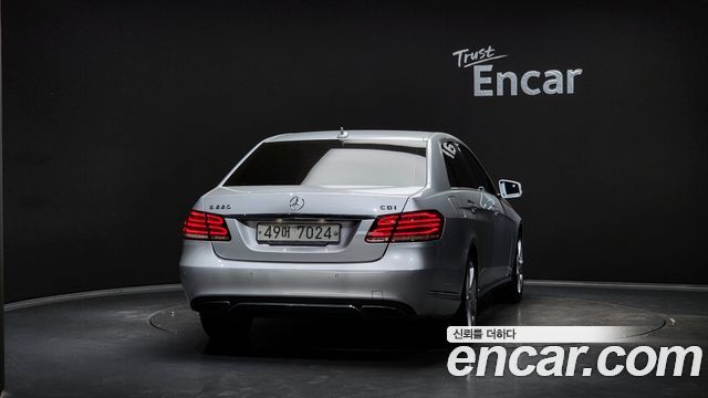 Mercedes-Benz E-Class E220 CDI Avantgarde — пробег 159 932 км — фото 4 из 5