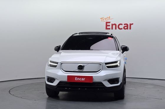 Volvo XC40 Twin Ultimate — пробег 93 160 км — фото 3 из 5
