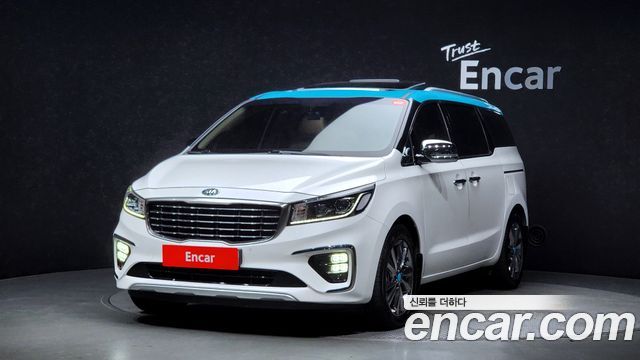 Kia Carnival Gasoline 9-Seater Noblesse Special — пробег 65 732 км — фото 1 из 5