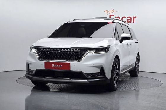 Kia Carnival 9-Seater Signature — пробег 17 277 км — фото 3 из 5