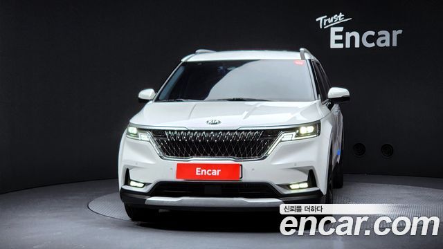 Kia Carnival 9-Seater Prestige — пробег 45 228 км — фото 3 из 5