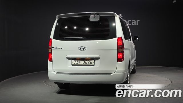 Hyundai Starex 12-Seater LPi Wagon CVX Luxury — пробег 159 905 км — фото 4 из 5