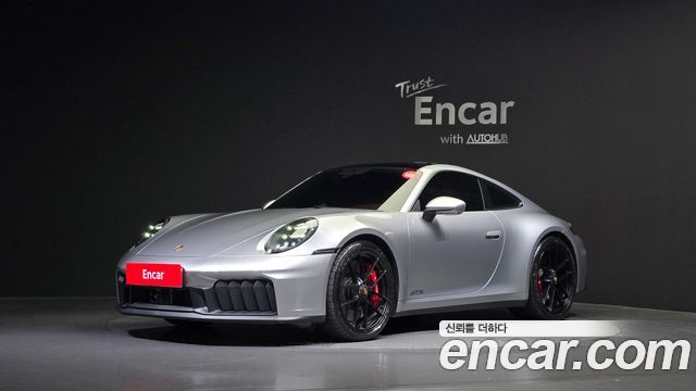 Porsche 911 Carrera GTS — пробег 4 092 км — фото 1 из 5