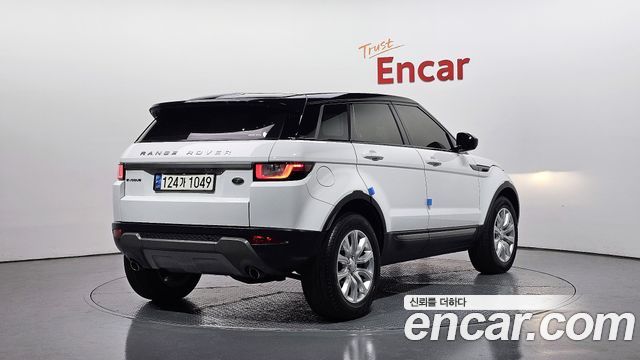 Land Rover Range Rover Evoque 2.0 TD4 SE — пробег 80 129 км — фото 2 из 5