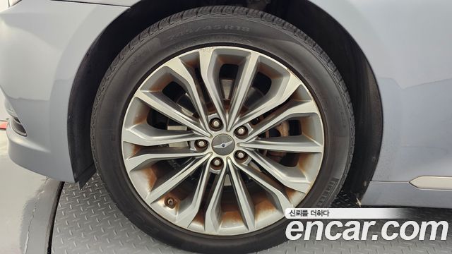 Hyundai Genesis из Кореи Encar