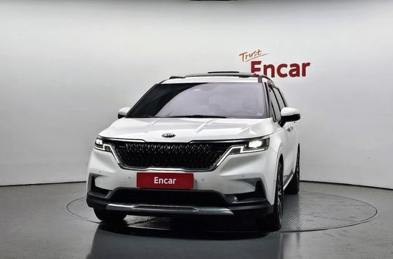 Kia Carnival 9-Seater Signature — пробег 72 956 км — фото 3 из 5