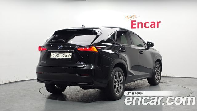 Lexus NX из Кореи Encar
