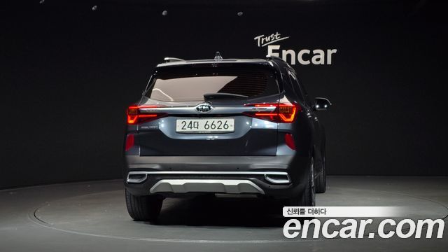 Kia Seltos из Кореи Encar