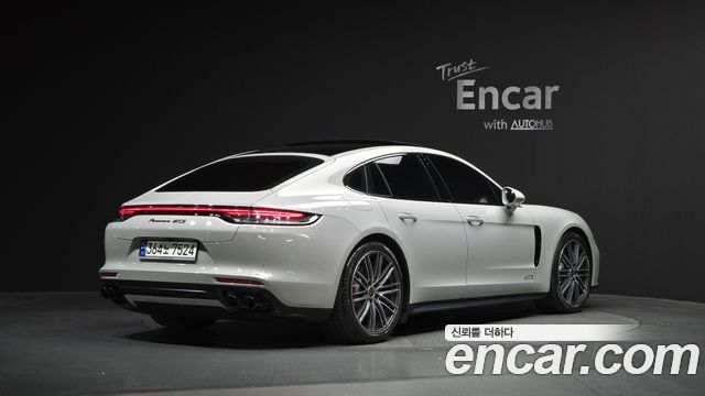 Porsche Panamera 4.0 GTS — пробег 8 598 км — фото 2 из 5