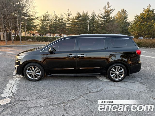 Kia Carnival из Кореи Encar