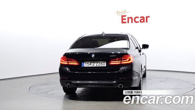 BMW 5-Series 530i Luxury Plus — пробег 56 650 км — фото 4 из 5